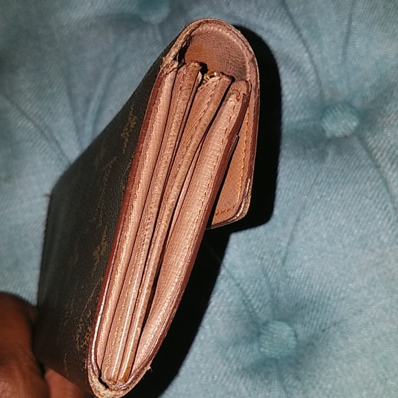 Authentic Louis Vuitton Sarah wallet Vintage - Picture 5 of 7